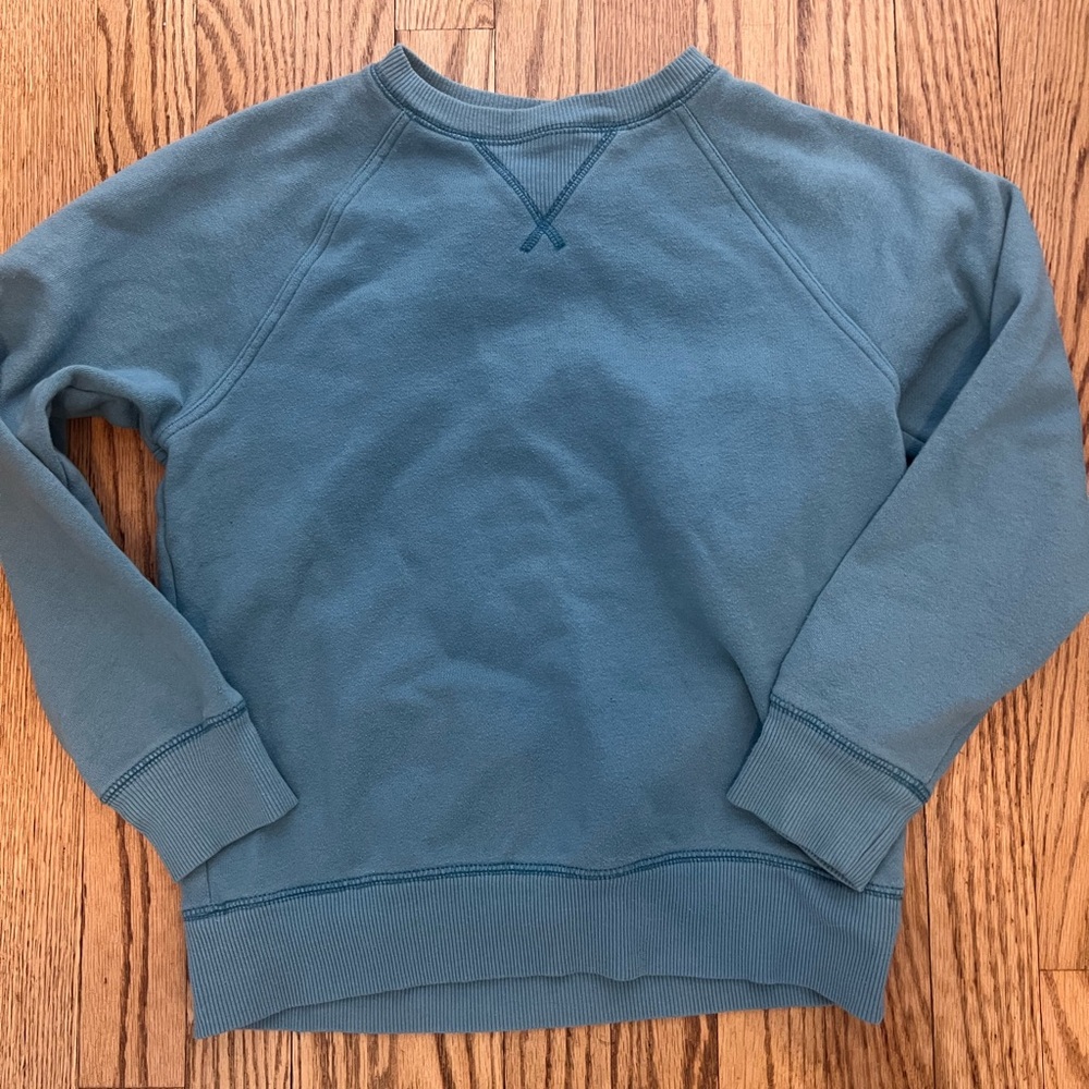 Boys medium old navy sweater